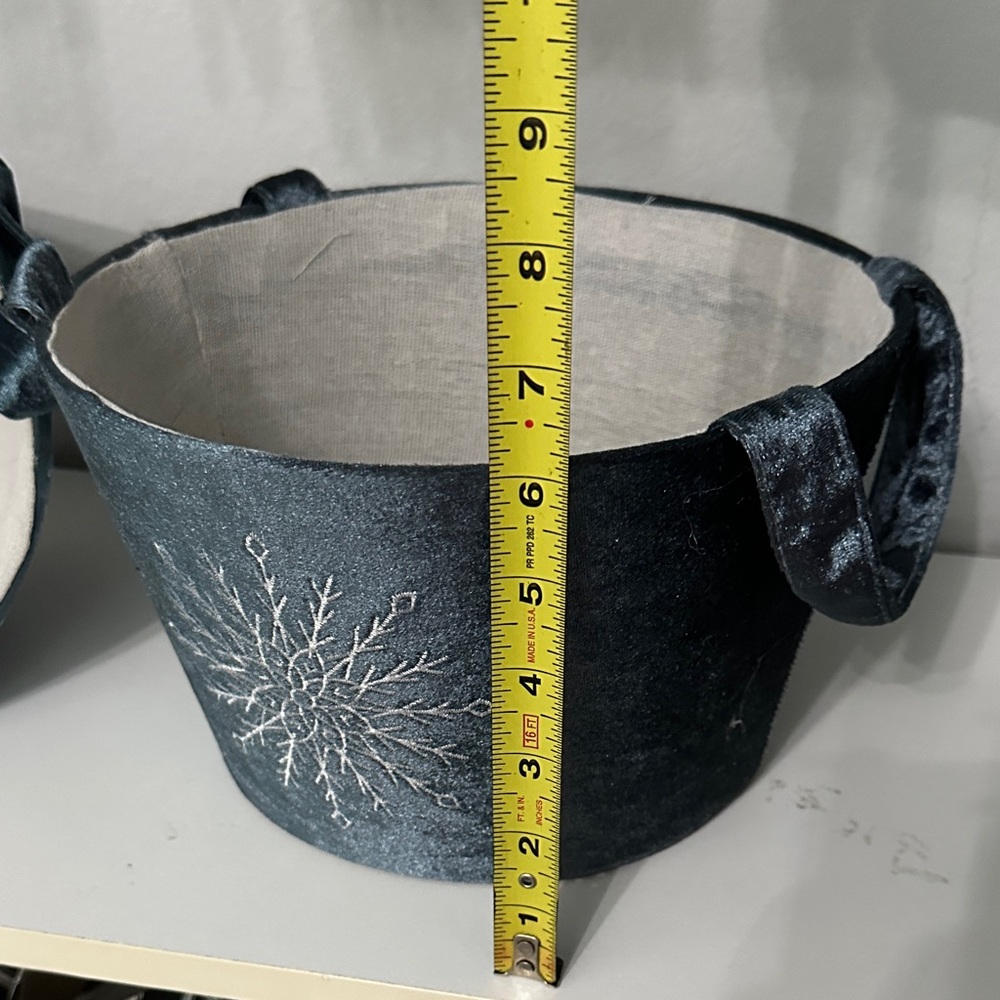 Snowflake Design Storage Baskets - Picture 2 of 3